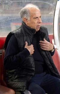 Il mitico allenatore e professore Franco Scoglio... nato a Lipari il 02.05.1941 e morto a Genova il 3 ottobre 2005 