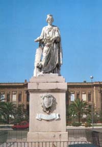 Statua raffigurante Messina
