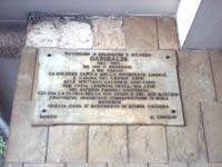 Dove sorge questo palazzo sost Giuseppe Garibaldi durante la spedizione dei 1000! V.le della Libert!